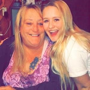 Meet your Posher, Hailey